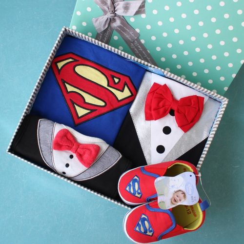 Coffret cadeau pour nouveau-né - Vêtements + Chaussures accessoires Ref 1977512