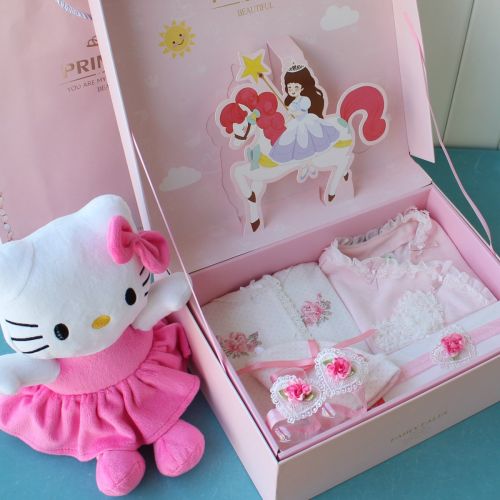 Coffret cadeau pour nouveau-né - Vêtements + Fournitures Ref 1977546