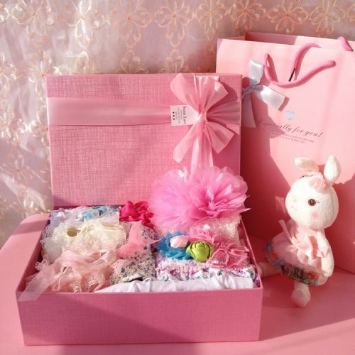 Coffret cadeau pour nouveau-né - Vêtements + Chaussures Accessoires Ref 1978063
