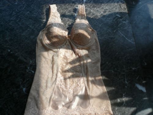 Corset amincissant Modèle costume de sculpture du corps en nylon - Ref 688745