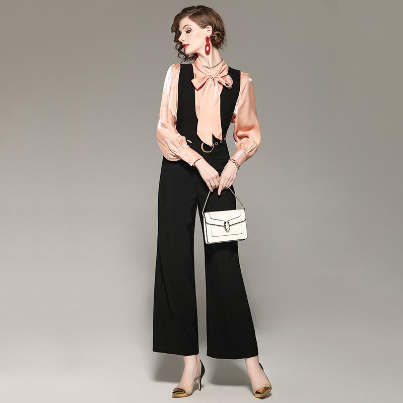 Costume femme en Matériau de costume + forgeage fil brillant - Ref 3334260