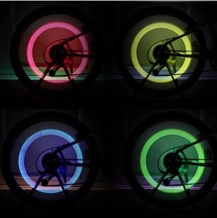 Eclairage pour vélo KINGSIR - feux de Valve Ref 2403900