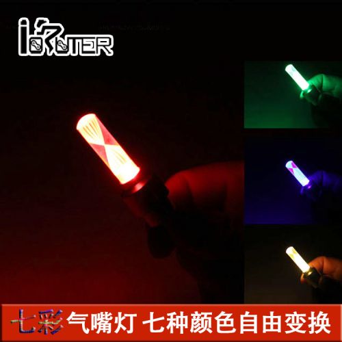 Eclairage pour vélo IOUTER - feux de Valve Ref 2404338