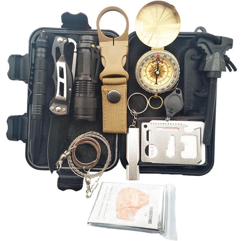 Equipement de survie en Plastique + métal - Ref 3394117