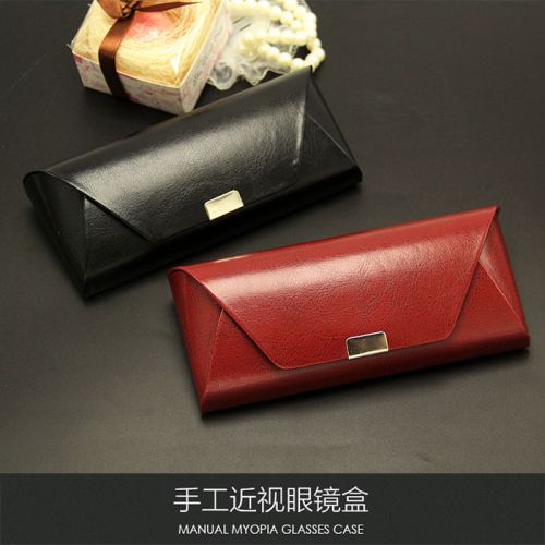 Etui à lunettes en cuir de vache de haute qualité - Ref 1249672