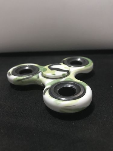 Fidget spinner      - Ref 2615586