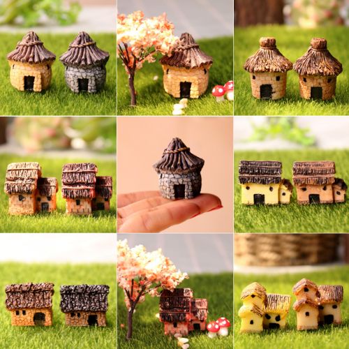 Figurine manga en resine maison de chaume - Ref 2699305