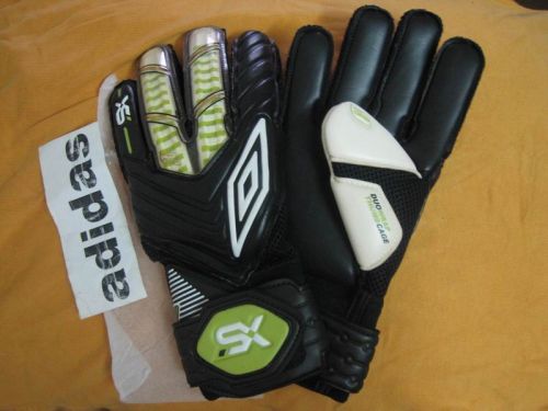 Gants de football UMBRO - Ref 2590652