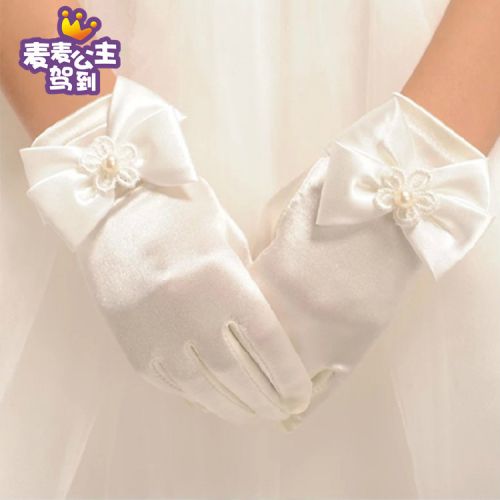 Gants pour fille en satin - Ref 2150257