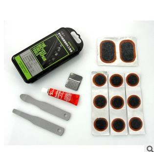 Kit de réparation vélo BASECAMP - Ref 2317724