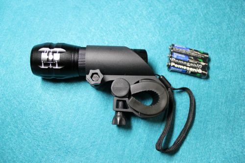 Lumière vélo - phare Ref 2401416