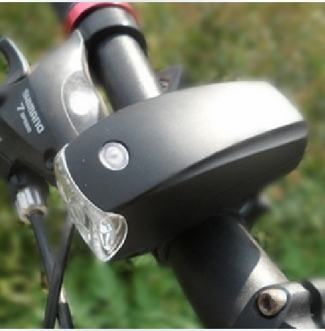 Lumière vélo - phare Ref 2401509