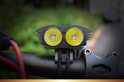 Lumière vélo - phare Ref 2401566