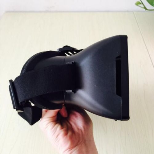 Lunettes VR ou 3D en plastique - Ref 1225663