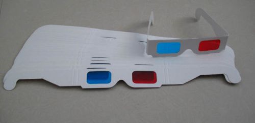 Lunettes VR ou 3D en papier - Rouge et bleu rouge lunettes vert Ref 1228496