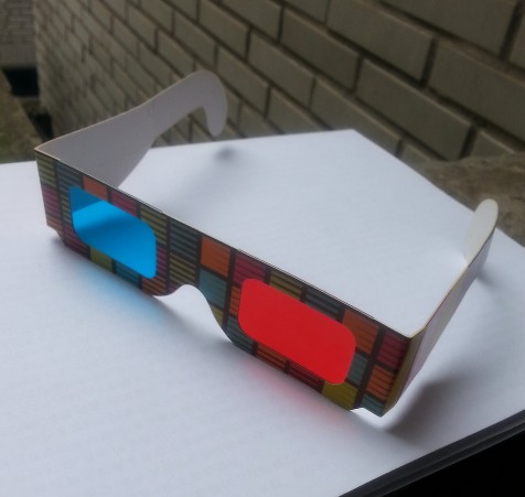 Lunettes VR ou 3D en papier - Rouge et bleu rouge lunettes vert Ref 1228576