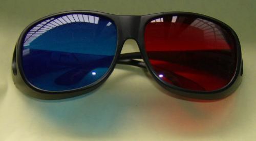 Lunettes VR ou 3D en plastique - Rouge et bleu rouge lunettes vert Ref 1228836