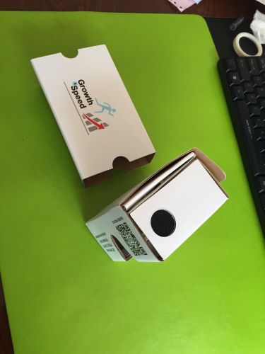 Lunettes VR ou 3D en papier - Rouge et bleu rouge lunettes vert Ref 1228920