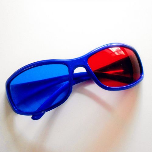 Lunettes VR ou 3D en plastique - Rouge et bleu rouge lunettes vert Ref 1229132