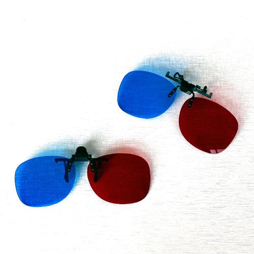 Lunettes VR ou 3D NVIDIA en résine - Rouge et bleu rouge lunettes vert Ref 1230225