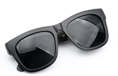 Lunettes VR ou 3D en résine - Ref 1234595