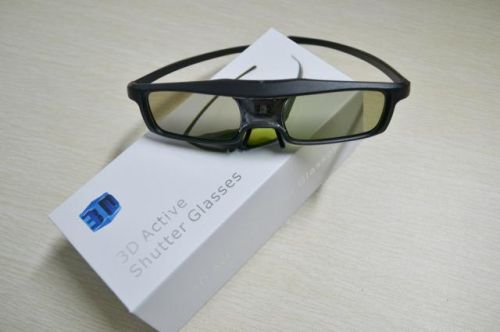 Lunettes VR ou 3D - Ref 1234597