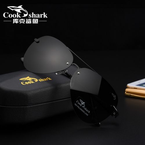 Lunettes de soleil sport homme COOKSHARK - polarisant Ref 1212050