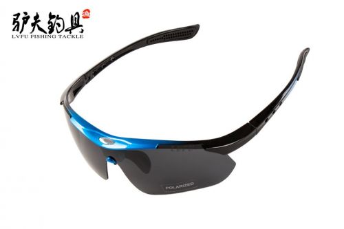 Lunettes de soleil sport homme - polarisant Ref 1214168
