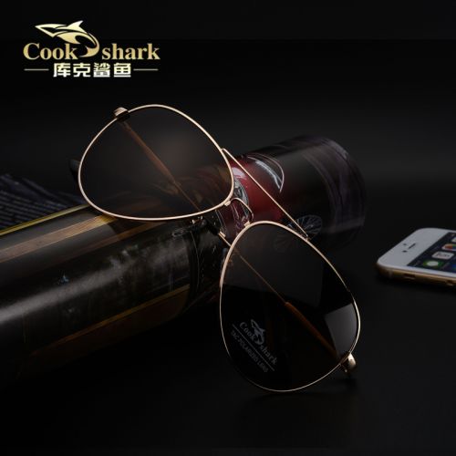 Lunettes de soleil sport homme COOKSHARK - polarisant Ref 1215928