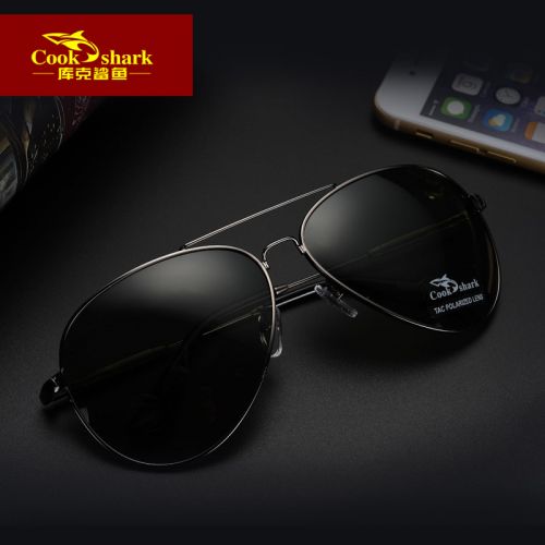 Lunettes de soleil sport homme COOKSHARK - polarisant Ref 1215957