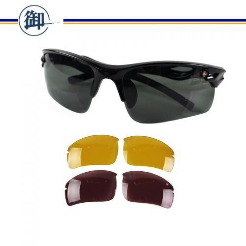 Lunettes de soleil sport - polarisant Ref 1216004