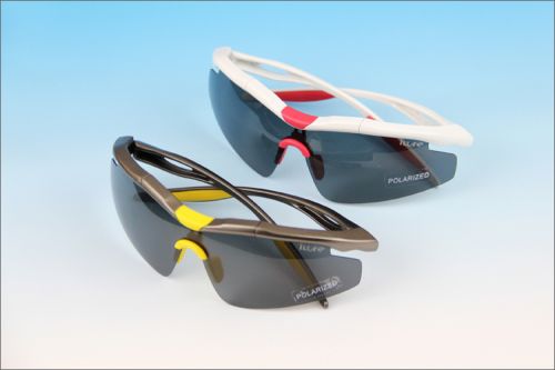 Lunettes de soleil sport homme - polarisant Ref 1216595