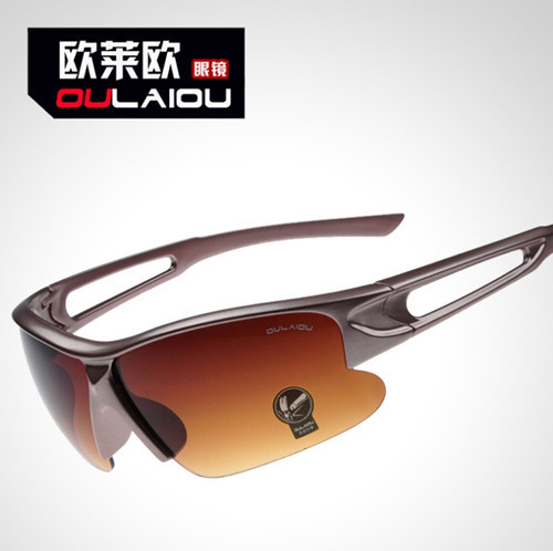 Lunettes de soleil sport homme - Objectif PC Ref 1219031