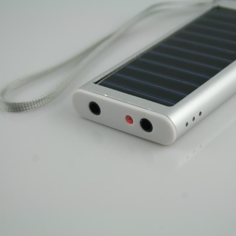 Panneau solaire - 5.5 V batterie 1350 mAh Ref 3395011
