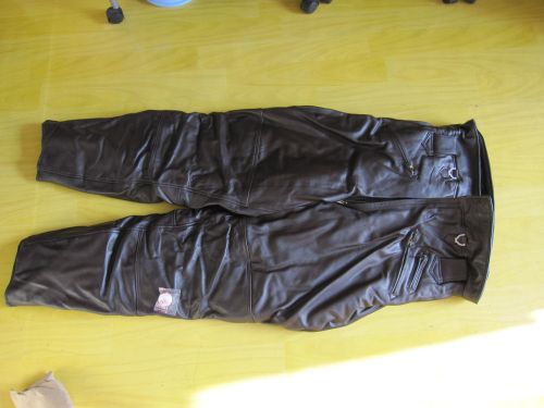 Pantalon cuir homme CRAYON PERSONNES pour hiver - Ref 1482290