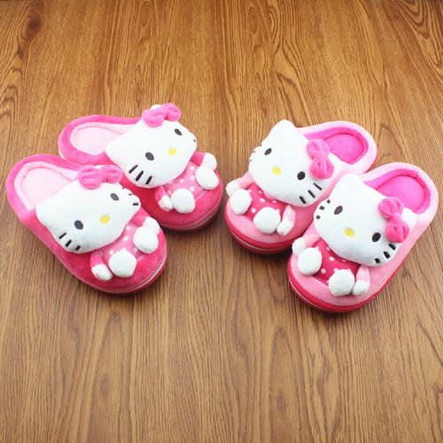 Pantoufles enfants en HELLOKITTY pour hiver - semelle caoutchouc antidérapant Ref 1004917
