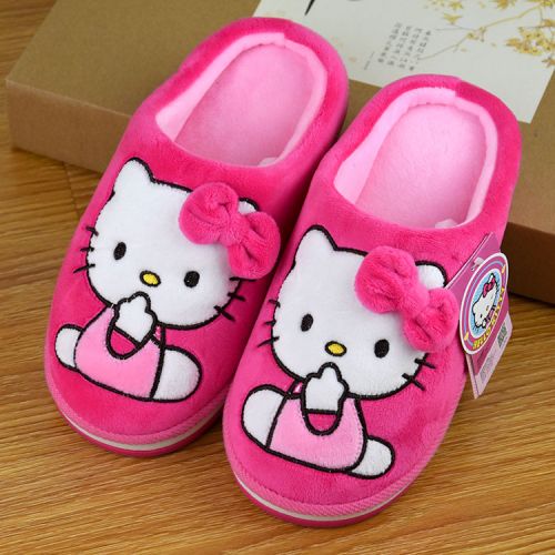 Pantoufles enfants en HELLO KITTY pour hiver - semelle caoutchouc Ref 1008154