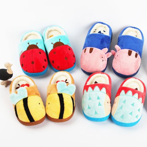 Pantoufles enfants en pour hiver - semelle caoutchouc antidérapant Ref 1010245
