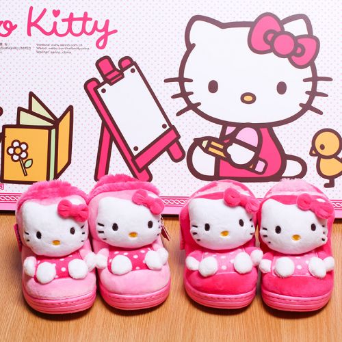 Pantoufles enfants en coton HELLO KITTY pour hiver - semelle caoutchouc Ref 1013499