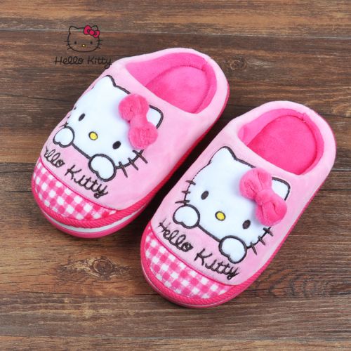 Pantoufles enfants en HELLO KITTY pour hiver - semelle fond composite Ref 1014886