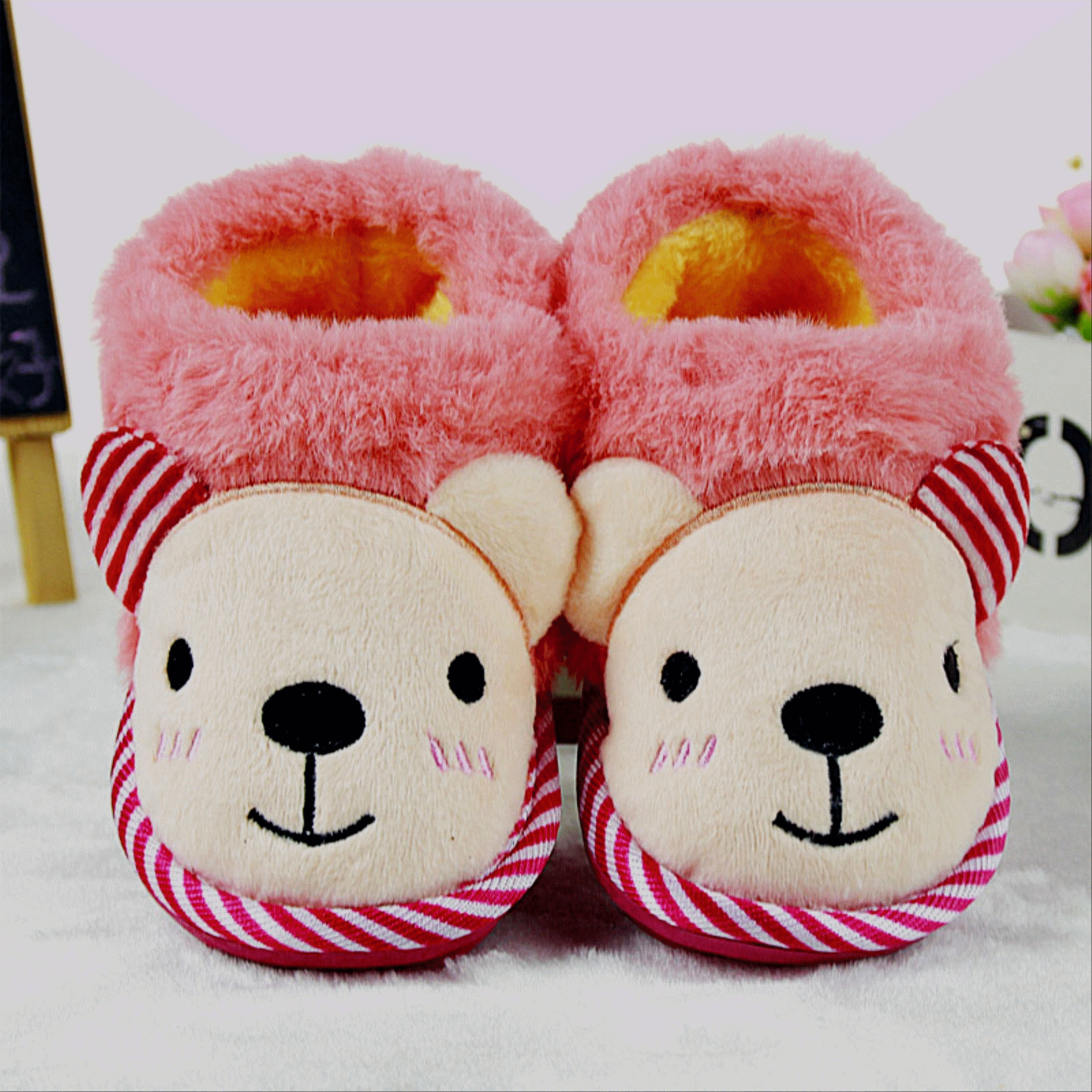 Pantoufles enfants en pour hiver - semelle caoutchouc antidérapant Ref 1015561