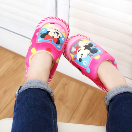 Pantoufles enfants en HOLY LIFE pour hiver - semelle fond composite Ref 1015716