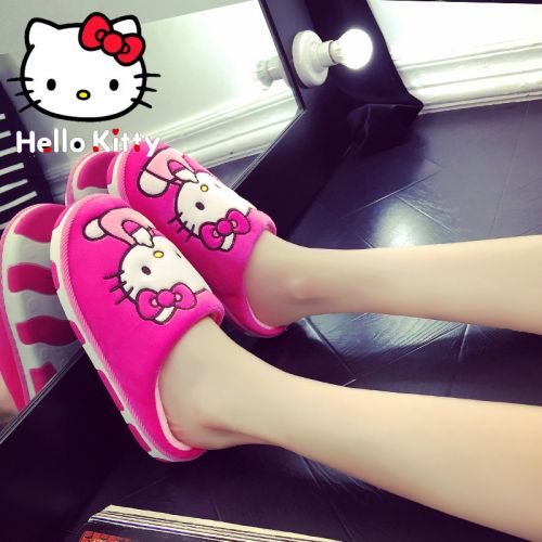 Pantoufles enfants en HELLO KITTY pour hiver - semelle caoutchouc Ref 1016088