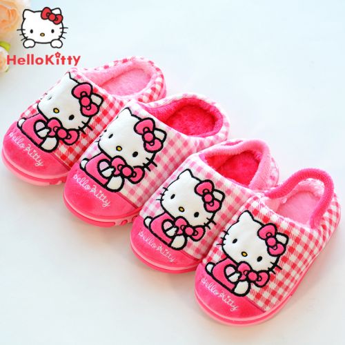 Pantoufles enfants en HELLO KITTY pour hiver - semelle caoutchouc Wear Ref 1017579
