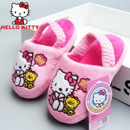 Pantoufles enfants en HELLO KITTY pour hiver - semelle caoutchouc Ref 1018367