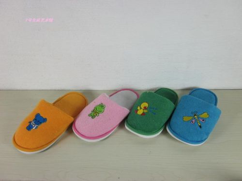 Pantoufles enfants pour printemps - semelle mousse Ref 1018917