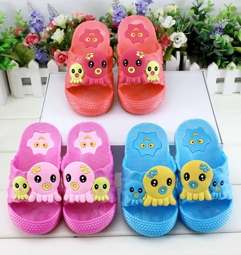 Pantoufles enfants pour été - semelle caoutchouc antidérapant Ref 1026381