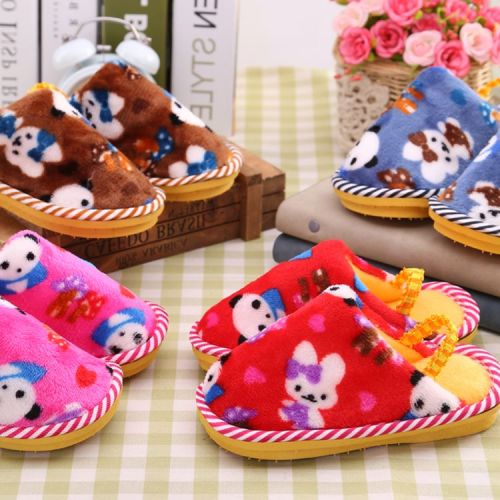 Pantoufles enfants en coton pour hiver - semelle caoutchouc Ref 1027970