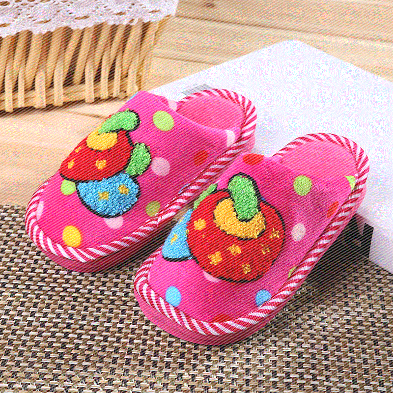 Pantoufles enfants en pour hiver - semelle Ref 1028095