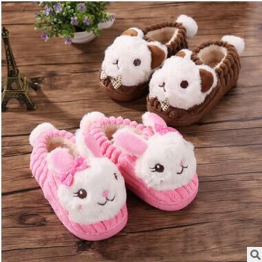 Pantoufles enfants en pour hiver - semelle caoutchouc antidérapant Ref 1031178